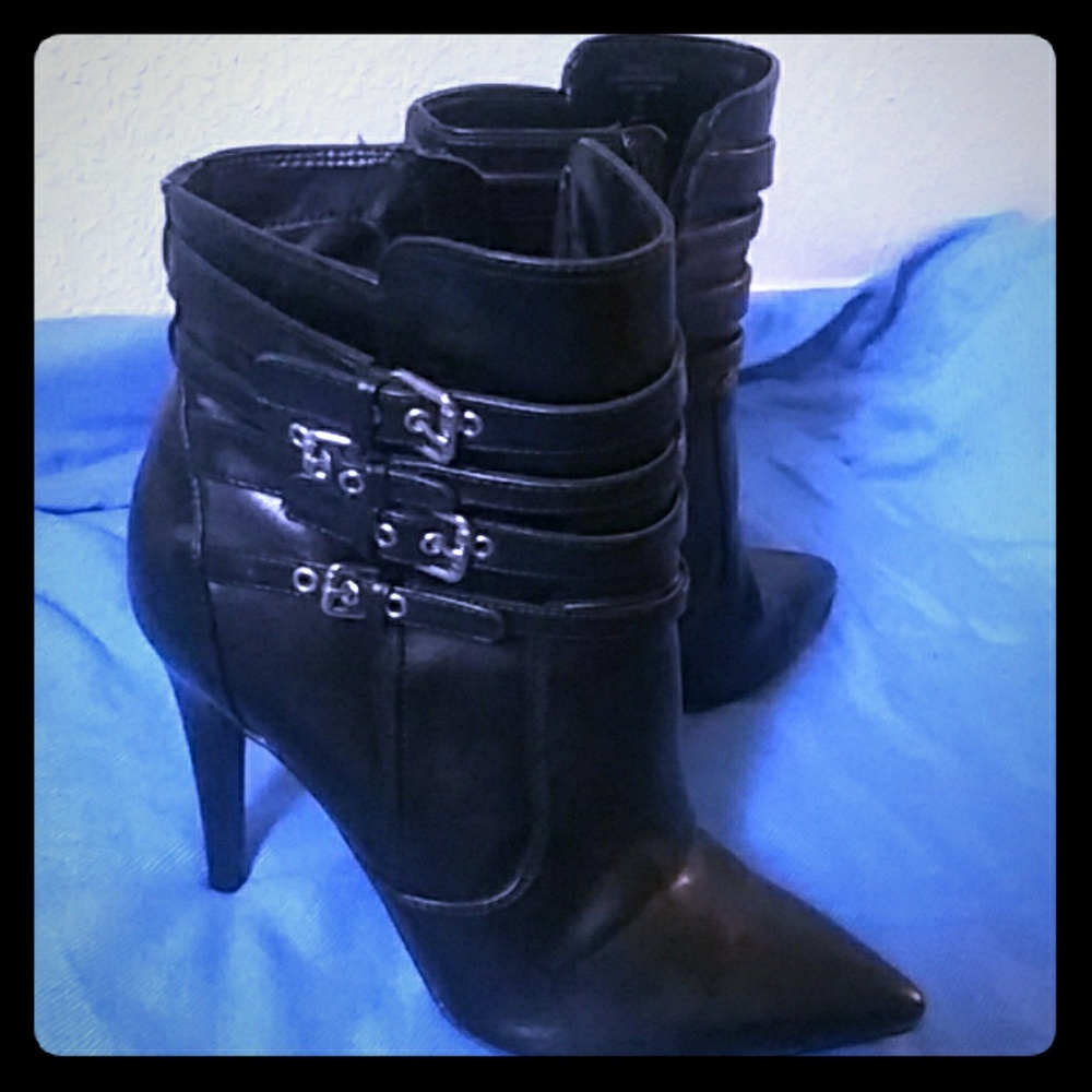 GUESS booties